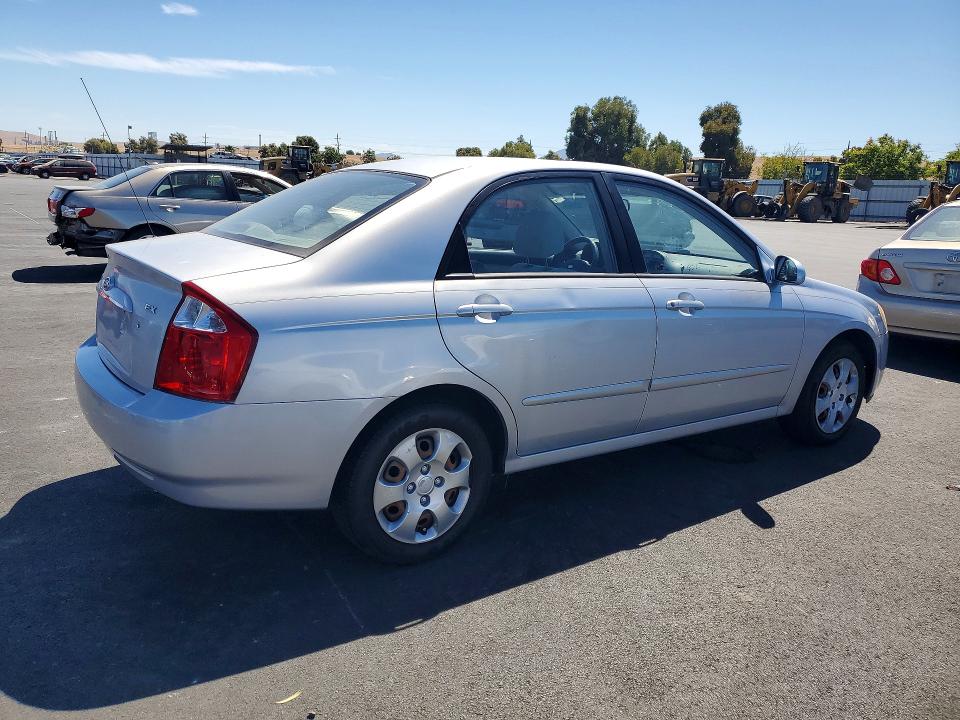 65932646 :رقم المزاد ، KNAFE122145026127 vin ، 2004 Kia Spectra مزاد بيع