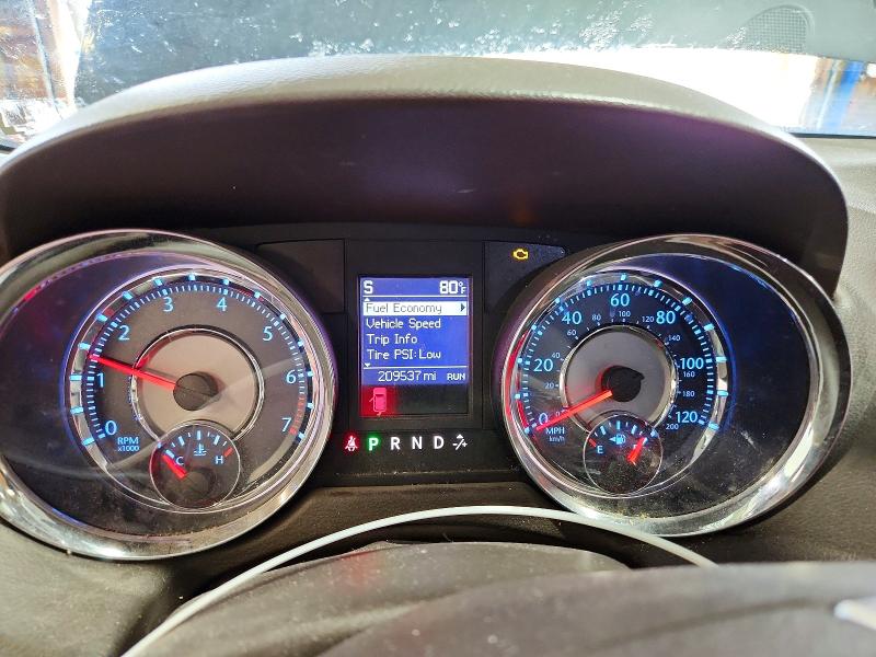 63658286 :رقم المزاد ، 2A4RR6DG0BR783637 vin ، 2011 Chrysler Town & Country مزاد بيع