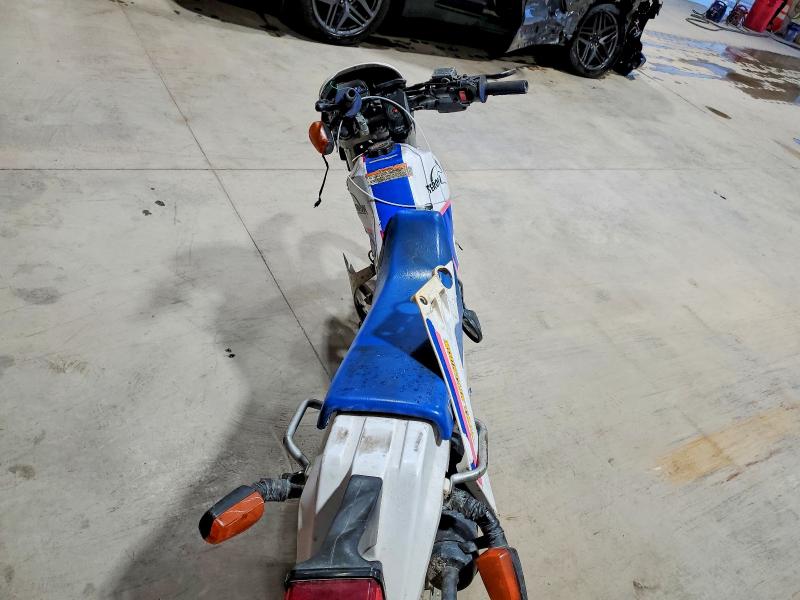 64462856 :رقم المزاد ، JYA4BEE05PA014865 vin ، 1993 Yamaha Xt225 مزاد بيع