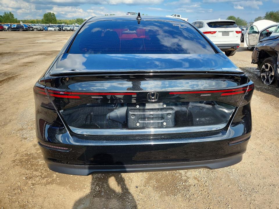 66001746 :رقم المزاد ، 1HGCY2F57PA800384 vin ، 2023 Honda Accord مزاد بيع