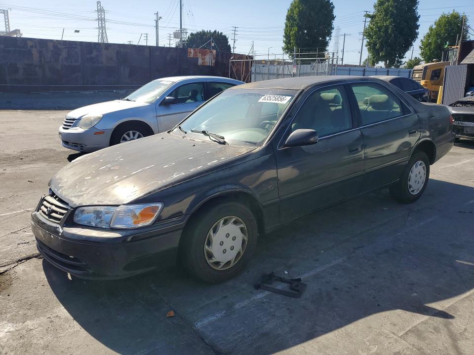 2000 Toyota Camry მანქანა იყიდება აუქციონზე, vin: 4T1BG22K3YU946382, აუქციონის ნომერი: 63525856