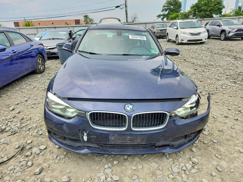 65541856 :رقم المزاد ، WBA8E5G57HNU41901 vin ، 2017 Bmw 320 مزاد بيع