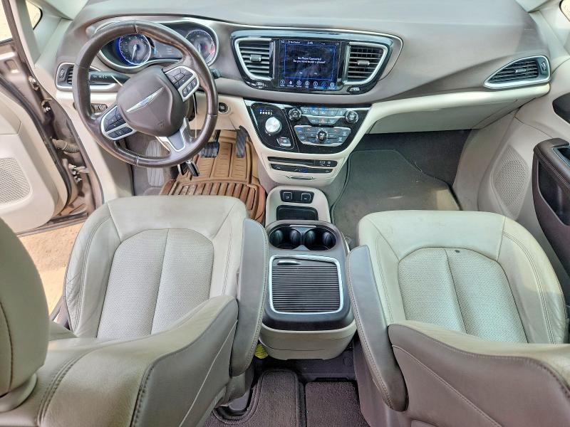 63167596 :رقم المزاد ، 2C4RC1EG8JR252399 vin ، 2018 Chrysler Pacifica مزاد بيع