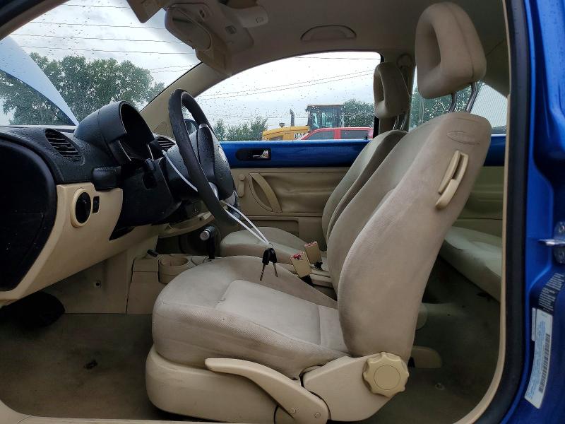 2001 Volkswagen New Beetle მანქანა იყიდება აუქციონზე, vin: 3VWBB21C51M475646, აუქციონის ნომერი: 64540706