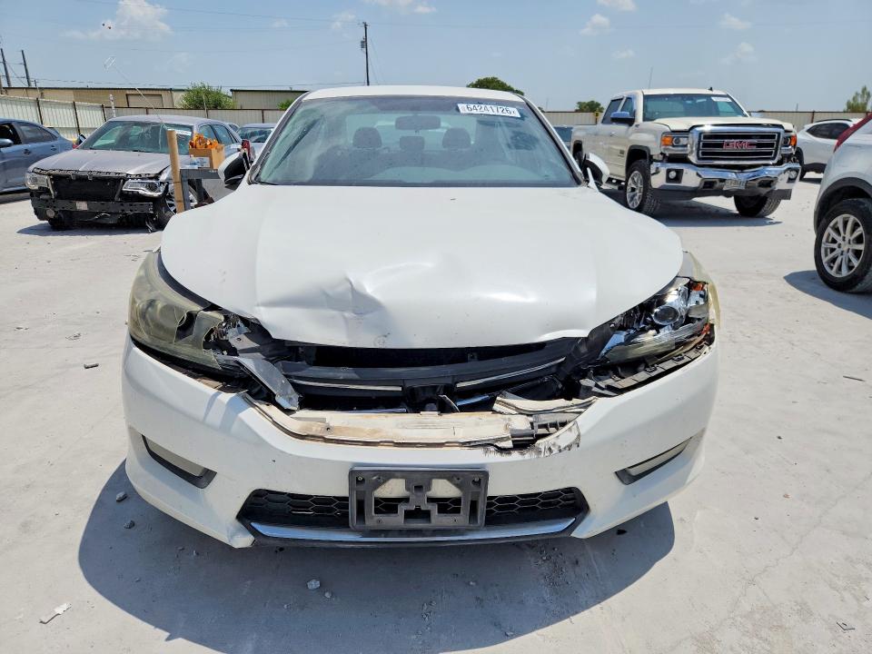 64241726 :رقم المزاد ، 1HGCR2F53FA115830 vin ، 2015 Honda Accord مزاد بيع