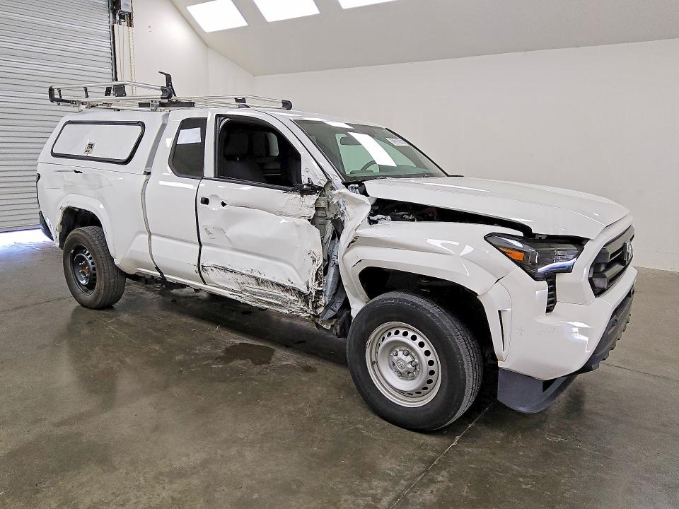Продаж на аукціоні авто 2024 Toyota Tacoma, vin: 3TYJDAHN5RT007605, номер лоту: 62335526