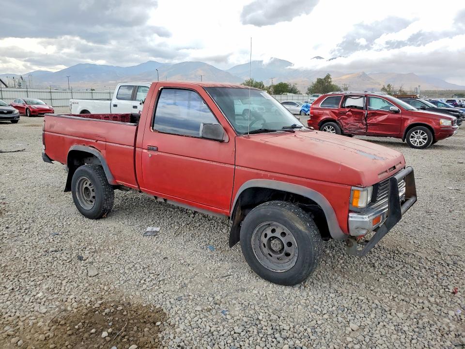 65233856 :رقم المزاد ، 1N6SD11Y9NC329872 vin ، 1992 Nissan Truck مزاد بيع