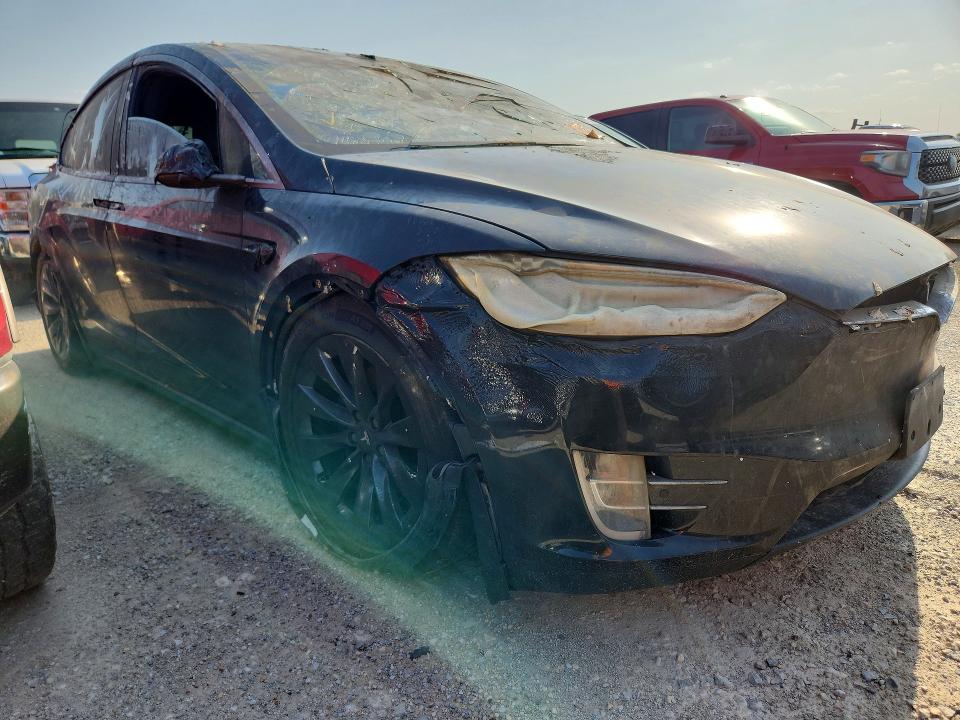 Продажа на аукционе авто 2017 Tesla Model X, vin: 5YJXCBE22HF069524, номер лота: 61332856