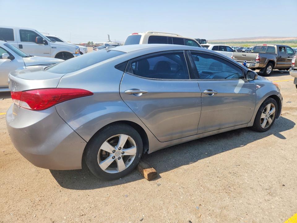 63447826 :رقم المزاد ، KMHDH4AE4BU107796 vin ، 2011 Hyundai Elantra مزاد بيع