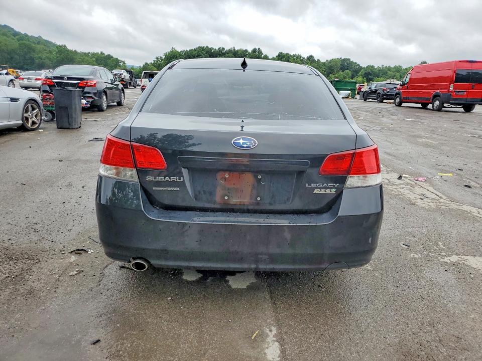 64331846 :رقم المزاد ، 4S3BMBF66B3216697 vin ، 2011 Subaru Legacy مزاد بيع