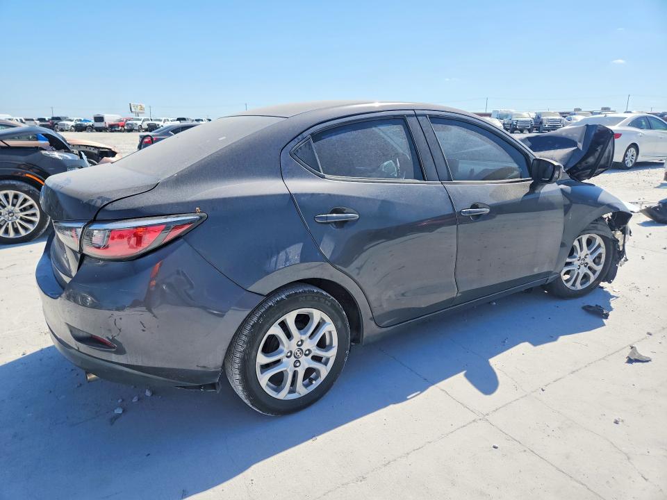 64339986 :رقم المزاد ، 3MYDLBZV6GY123807 vin ، 2016 Scion Ia مزاد بيع