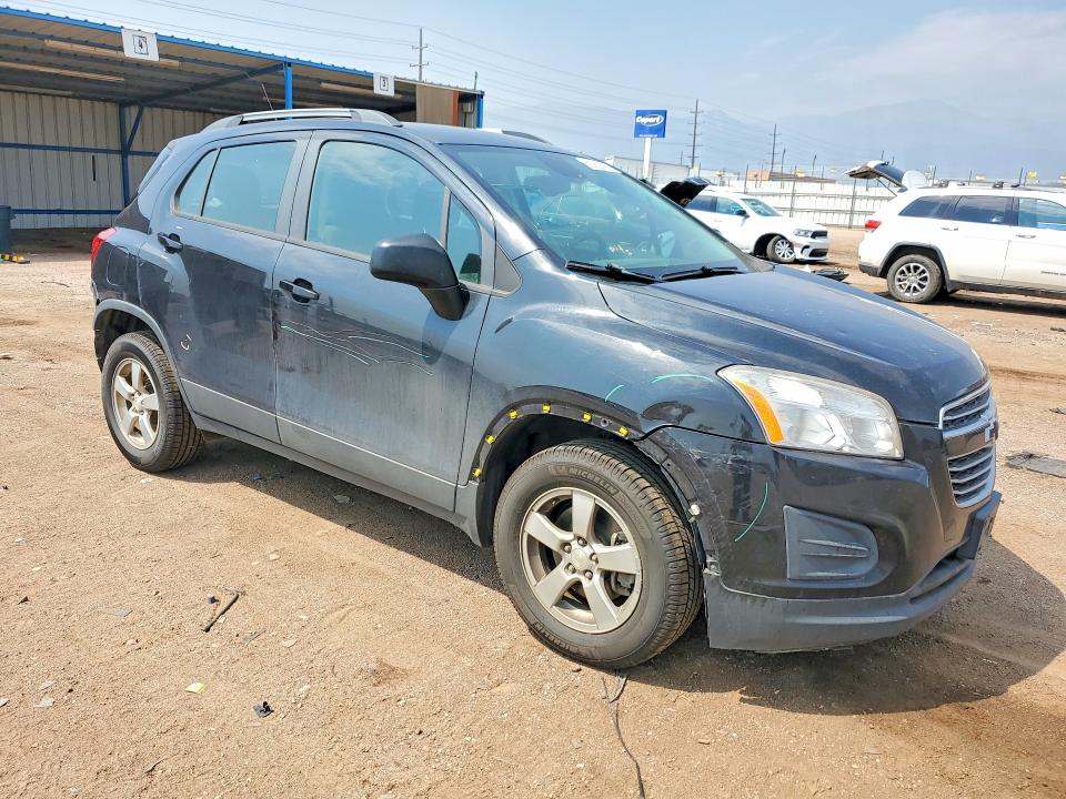 63362596 :رقم المزاد ، KL7CJPSB8FB104019 vin ، 2015 Chevrolet Trax مزاد بيع