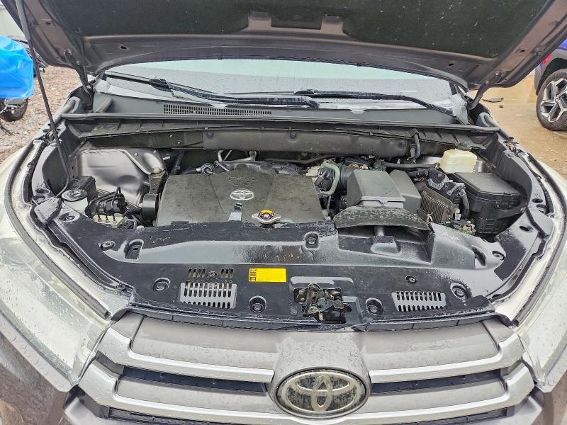 Продажа на аукционе авто 2017 Toyota Highlander, vin: 5TDJZRFH2HS510497, номер лота: 64754236