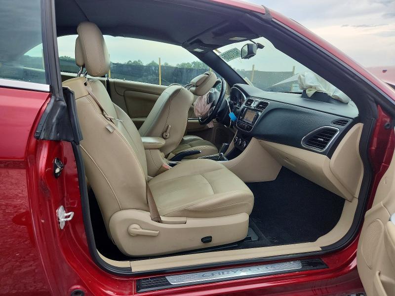 64372806 :رقم المزاد ، 1C3BCBFG9DN737243 vin ، 2013 Chrysler 200 مزاد بيع
