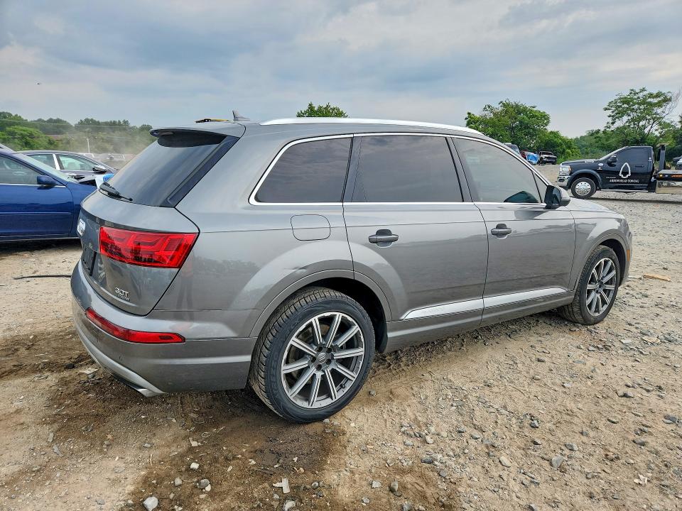 Auction sale of the 2017 Audi Q7, vin: WA1AAAF75HD028063, lot number: 66713106