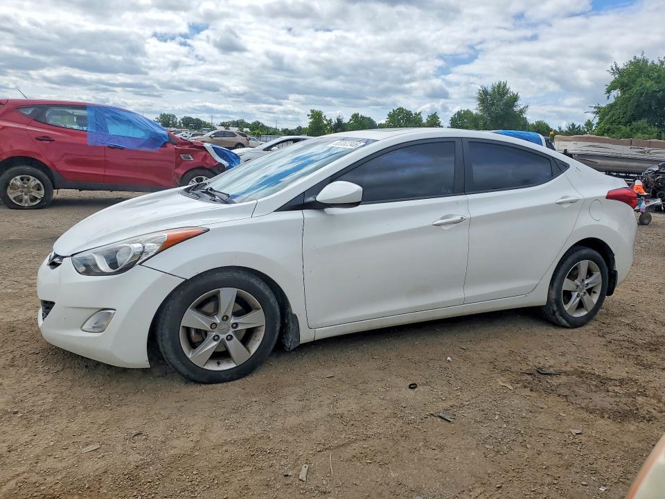 65362346 :رقم المزاد ، 5NPDH4AE4DH215725 vin ، 2013 Hyundai Elantra مزاد بيع