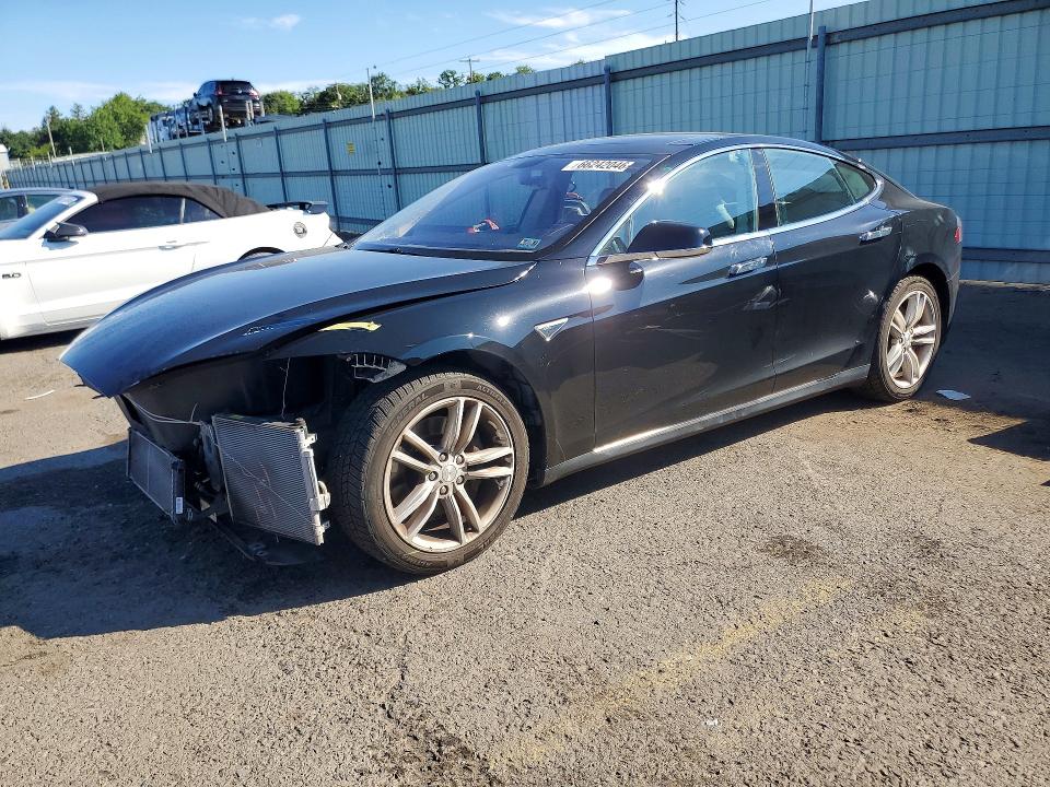 Auction sale of the 2014 Tesla Model S, vin: 5YJSA1H19EFP52314, lot number: 66242046