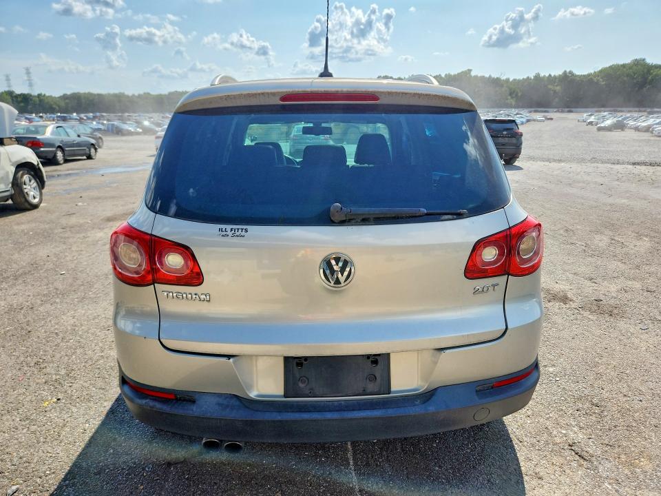 Продаж на аукціоні авто 2011 Volkswagen Tiguan, vin: WVGAV7AX2BW547129, номер лоту: 64398146