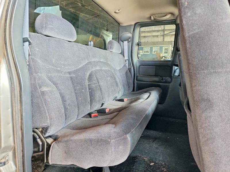 63264286 :رقم المزاد ، 1GTHC29U52E134908 vin ، 2002 Gmc Sierra مزاد بيع