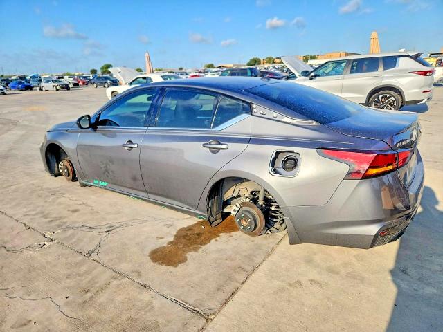 64707116 :رقم المزاد ، 1N4BL4CV8SN343455 vin ، 2025 Nissan Altima مزاد بيع