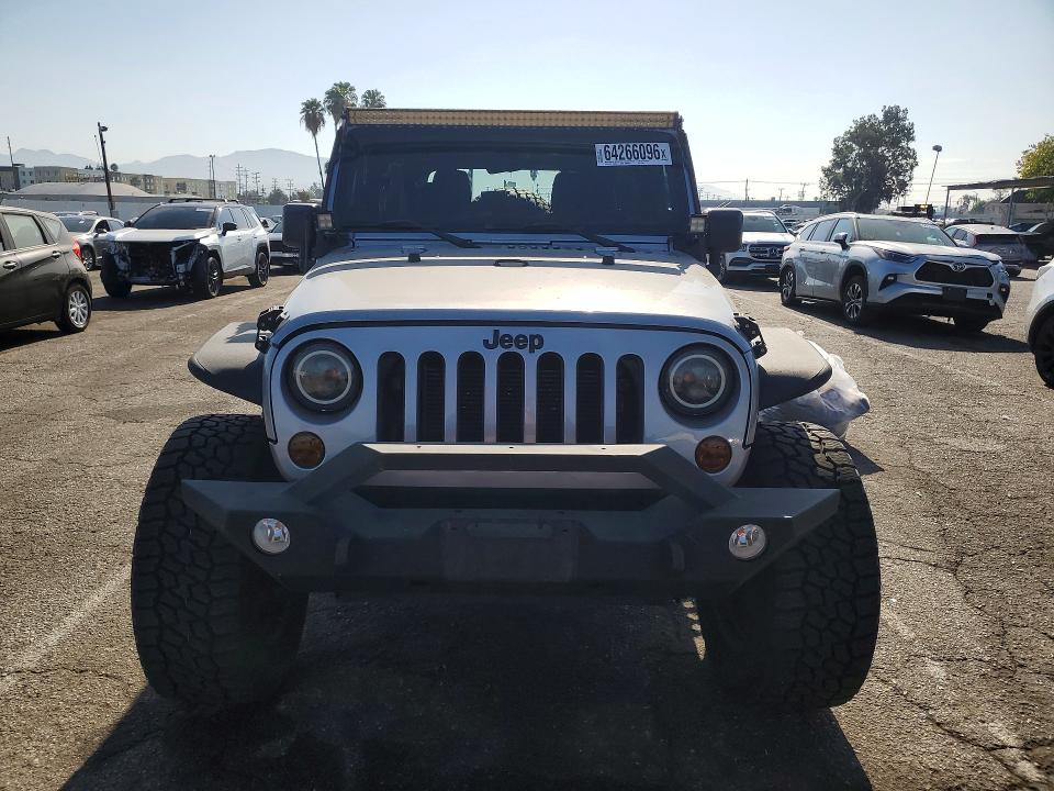 64266096 :رقم المزاد ، 1C4HJWDG1EL237368 vin ، 2014 Jeep Wrangler Unlimited مزاد بيع