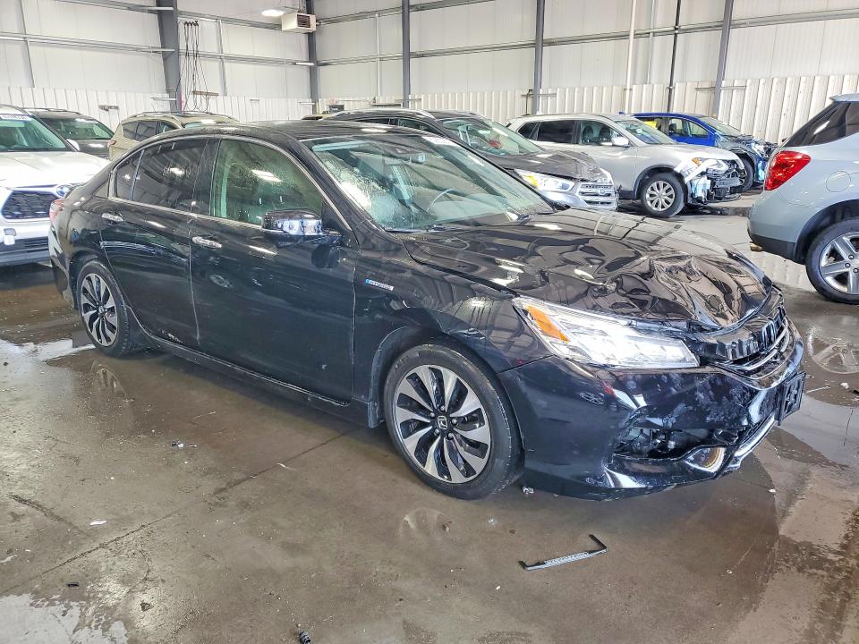 62830676 :رقم المزاد ، JHMCR6F72HC017370 vin ، 2017 Honda Accord مزاد بيع