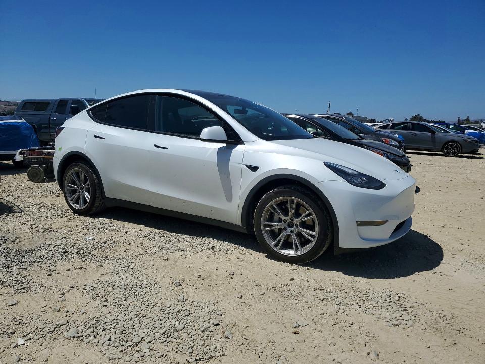 64311866 :رقم المزاد ، 7SAYGDEEXPF611162 vin ، 2023 Tesla Model Y مزاد بيع