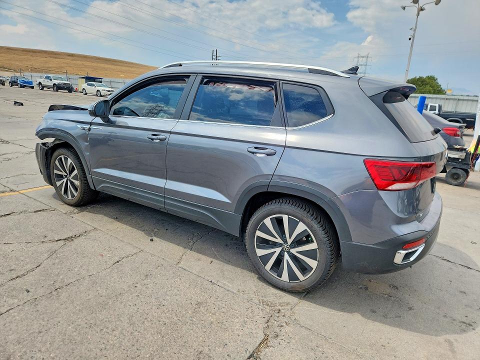 Продажа на аукционе авто 2022 Volkswagen Taos, vin: 3VVWX7B28NM019592, номер лота: 64571906