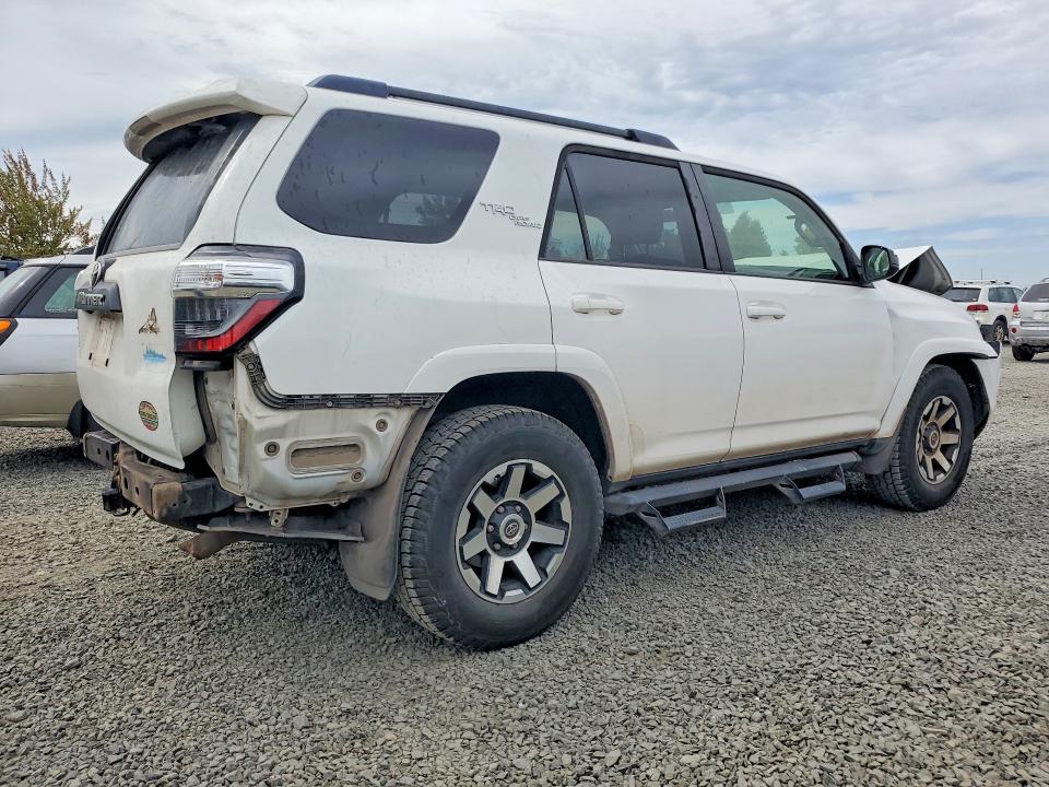 Продаж на аукціоні авто 2019 Toyota 4runner, vin: JTEBU5JR5K5629648, номер лоту: 64774336