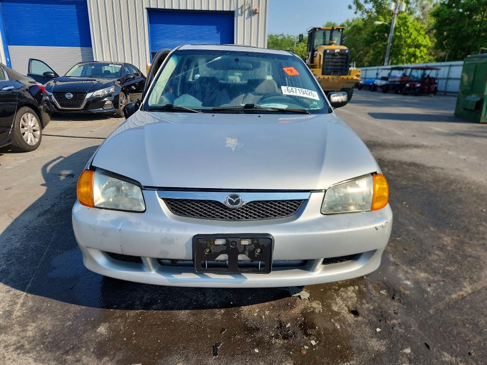 2000 Mazda Protege მანქანა იყიდება აუქციონზე, vin: JM1BJ223XY0280045, აუქციონის ნომერი: 64719426