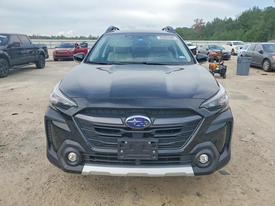 63604096 :رقم المزاد ، 4S4BTAMC8P3209937 vin ، 2023 Subaru Outback مزاد بيع