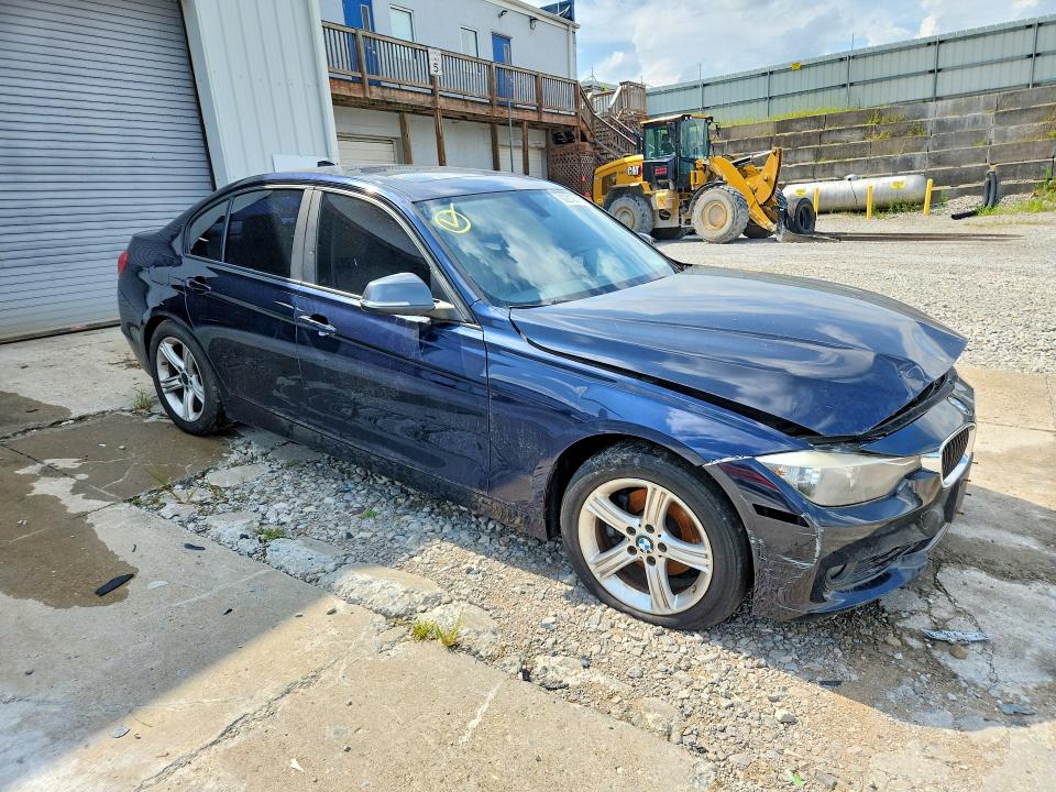 62212716 :رقم المزاد ، WBA3B5C51DF598465 vin ، 2013 Bmw 328 مزاد بيع