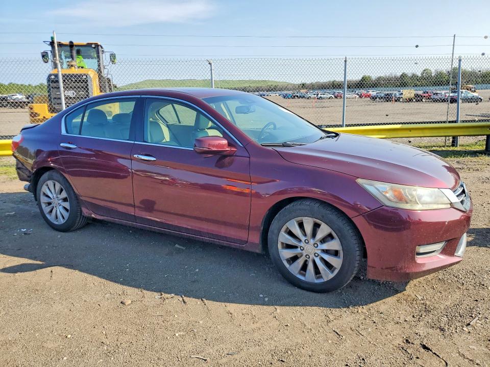 2013 Honda Accord მანქანა იყიდება აუქციონზე, vin: 1HGCR3F94DA038567, აუქციონის ნომერი: 64414606