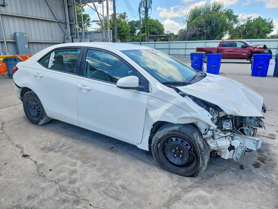64970766 :رقم المزاد ، 2T1BURHE6HC778306 vin ، 2017 Toyota Corolla مزاد بيع