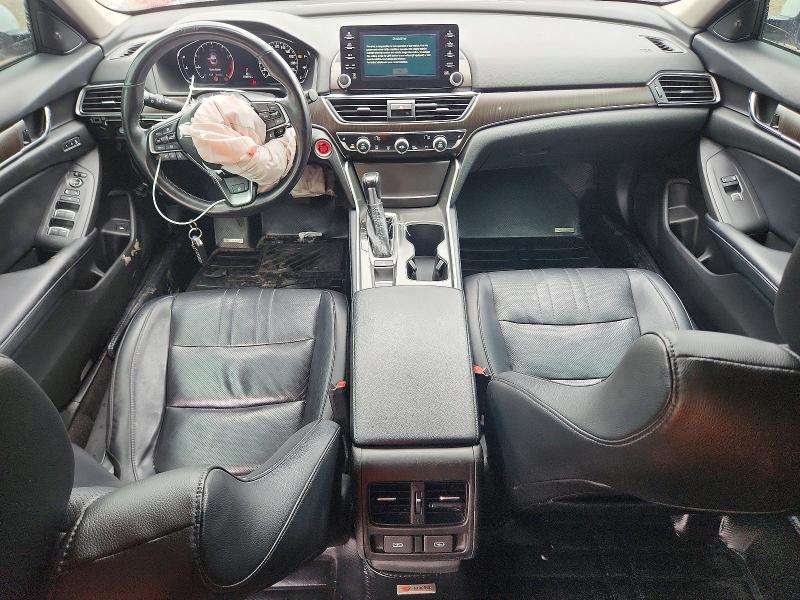 62051876 :رقم المزاد ، 1HGCV1F57JA804851 vin ، 2018 Honda Accord مزاد بيع