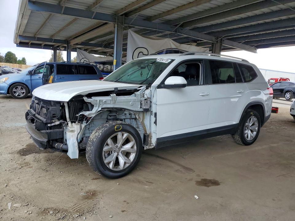 67034176 :رقم المزاد ، 1V2AP2CA9KC589629 vin ، 2019 Volkswagen Atlas مزاد بيع
