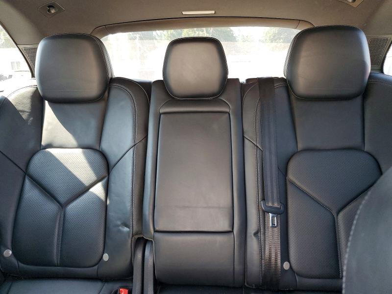 65038556 :رقم المزاد ، WP1AA2A21ELA04110 vin ، 2014 Porsche Cayenne مزاد بيع