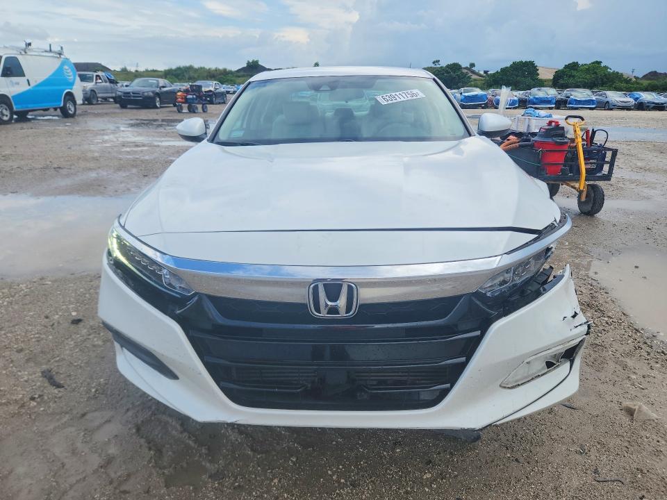 Продажа на аукционе авто 2018 Honda Accord, vin: 1HGCV1F11JA056661, номер лота: 63911756