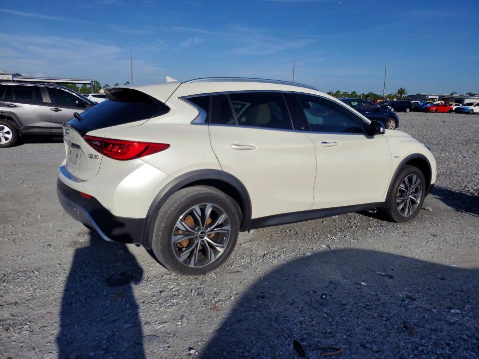 67244596 :رقم المزاد ، SJKCH5CR6JA002809 vin ، 2018 Infiniti Qx30 مزاد بيع