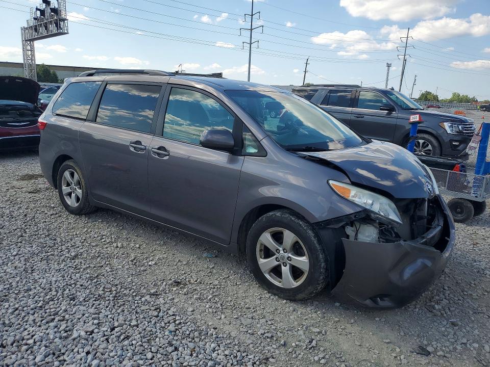 Продаж на аукціоні авто 2015 Toyota Sienna, vin: 5TDKK3DC8FS680583, номер лоту: 63871006