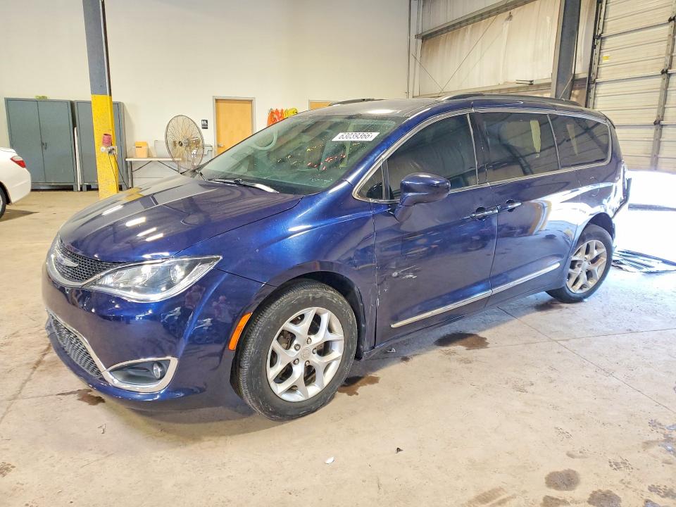 63039366 :رقم المزاد ، 2C4RC1BG0HR756752 vin ، 2017 Chrysler Pacifica مزاد بيع