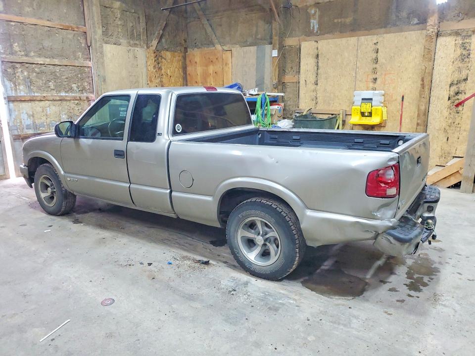 64929606 :رقم المزاد ، 1GCCS195128213409 vin ، 2002 Chevrolet S Truck مزاد بيع