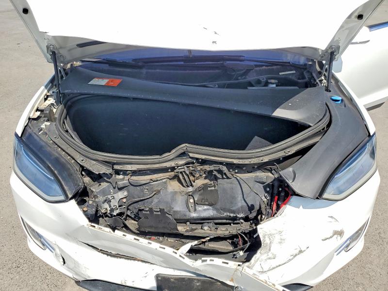 65985766 :رقم المزاد ، 5YJXCBE21GF016554 vin ، 2016 Tesla Model X مزاد بيع