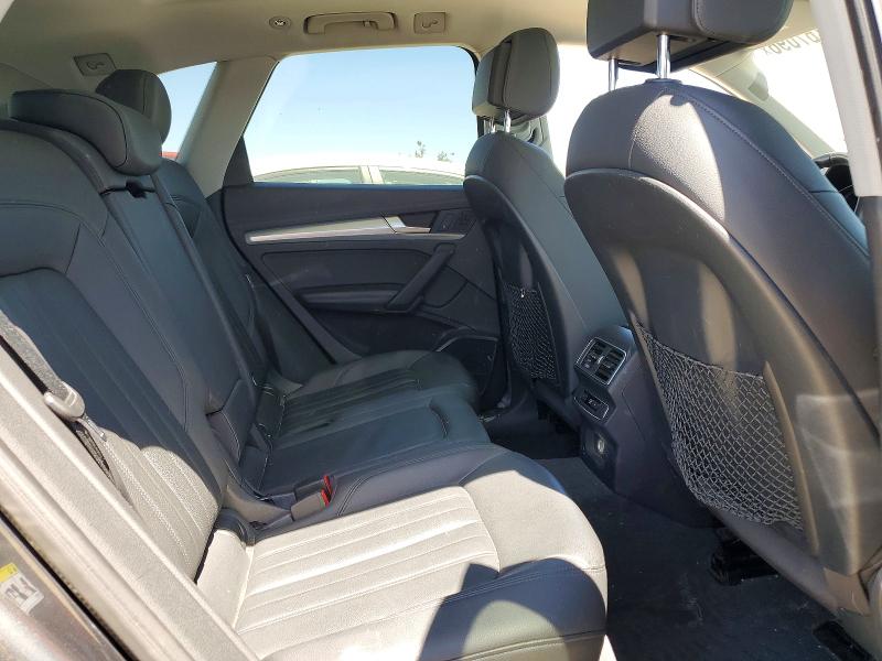 63767096 :رقم المزاد ، WA1CNAFY6J2142841 vin ، 2018 Audi Q5 مزاد بيع