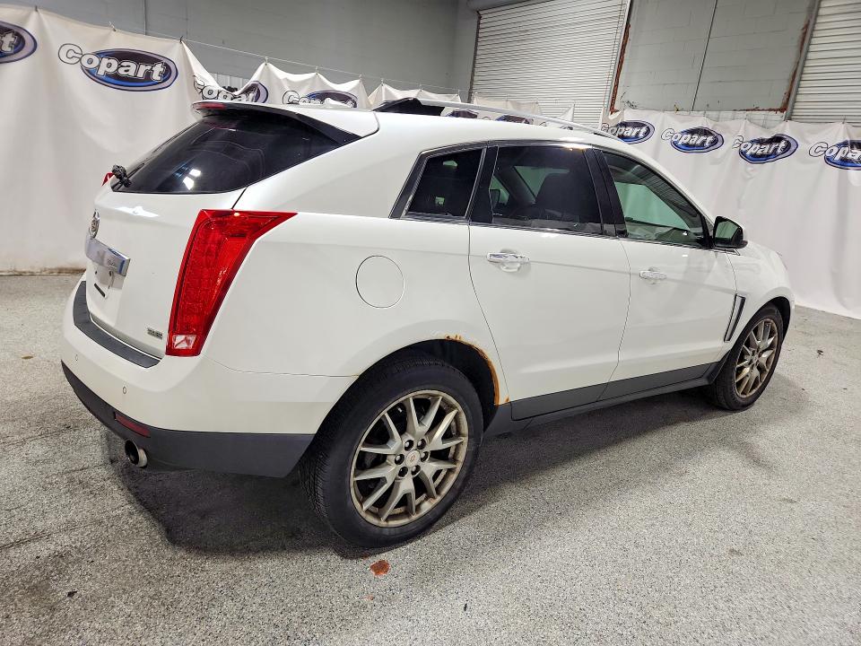 71093786 :رقم المزاد ، 3GYFNGE3XES661147 vin ، 2014 Cadillac Srx مزاد بيع