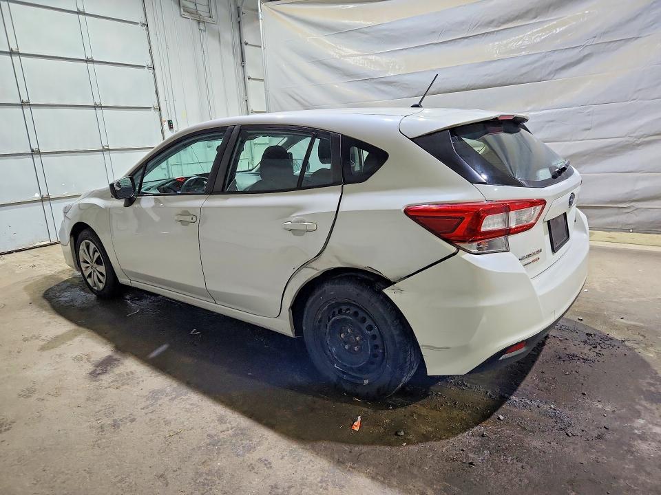 63998556 :رقم المزاد ، 4S3GTAA67J3736254 vin ، 2018 Subaru Impreza مزاد بيع