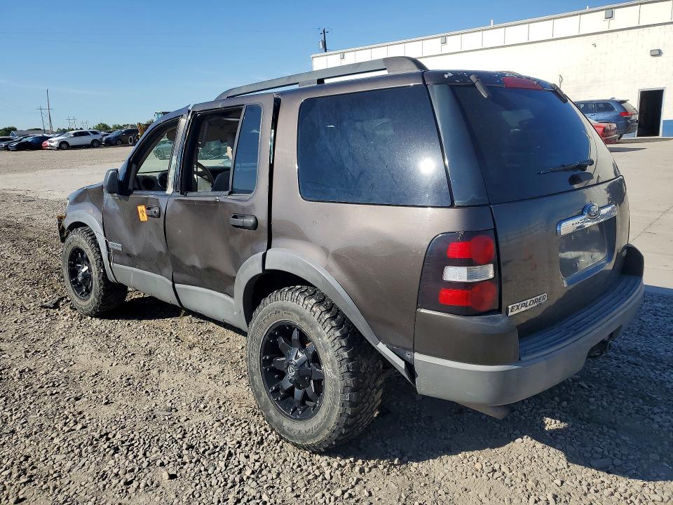 65368186 :رقم المزاد ، 1FMEU73EX6UB03028 vin ، 2006 Ford Explorer مزاد بيع
