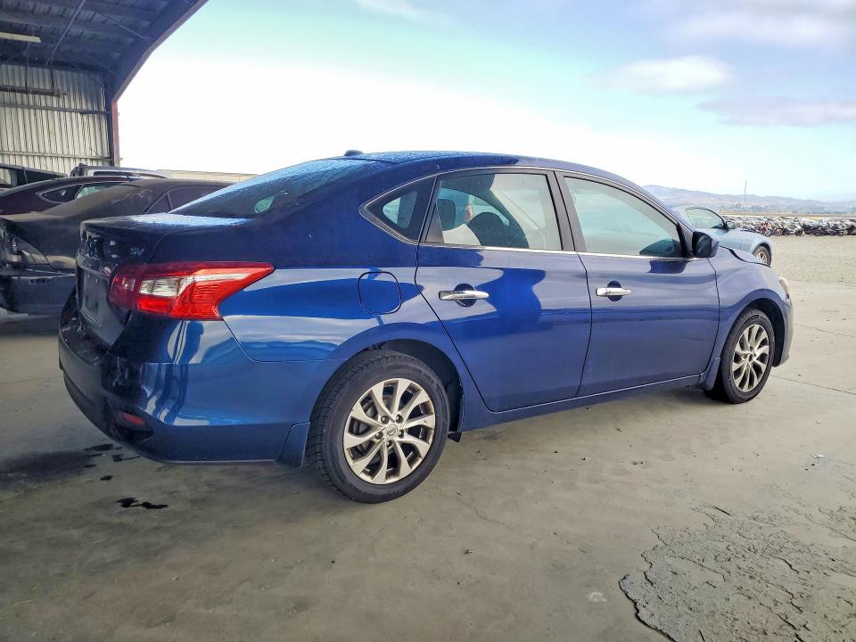 Продажа на аукционе авто 2016 Nissan Sentra, vin: 3N1AB7AP8GY318941, номер лота: 64063396