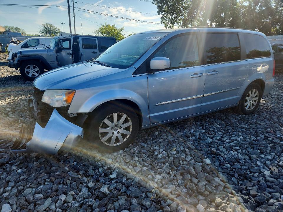 66434906 :رقم المزاد ، 2C4RC1BG9DR805408 vin ، 2013 Chrysler Town & Country مزاد بيع