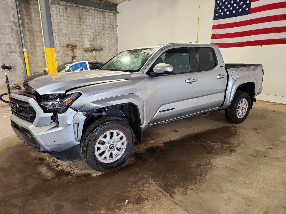 64893256 :رقم المزاد ، 3TMLB5JN6RM013991 vin ، 2024 Toyota Tacoma مزاد بيع